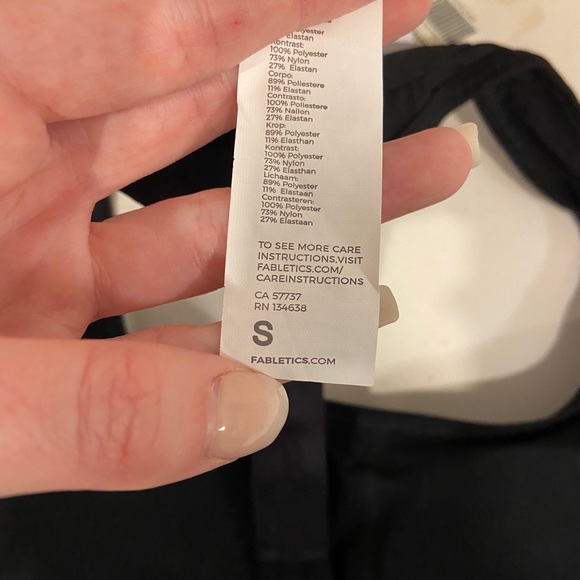 Crop top - Picture 3 of 4